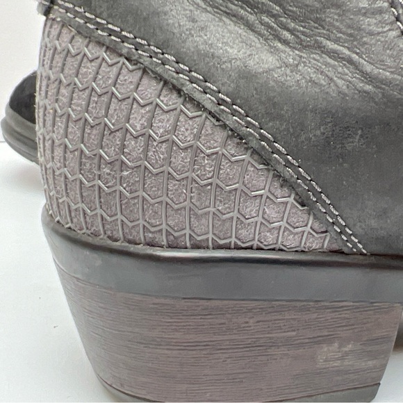 KEEN Morrison Mid Boot Suede Black Zip Belted Comfort Ankle Boots Women's Size 8 - Picture 6 of 16